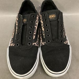 Leopard vans